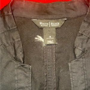 White House Black Market blouse/jacket w/ hook closure, Size 4